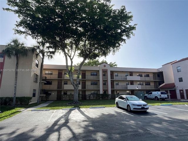 3252 Foxcroft Road 104, Miramar, FL 33025