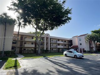 3252 Foxcroft Road 104, Miramar, FL 33025