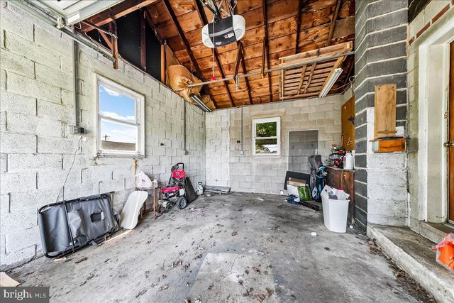 241 CHURCH ST, Cochranville, PA 19330