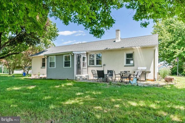 241 CHURCH ST, Cochranville, PA 19330