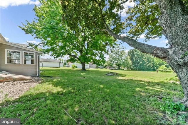 241 CHURCH ST, Cochranville, PA 19330