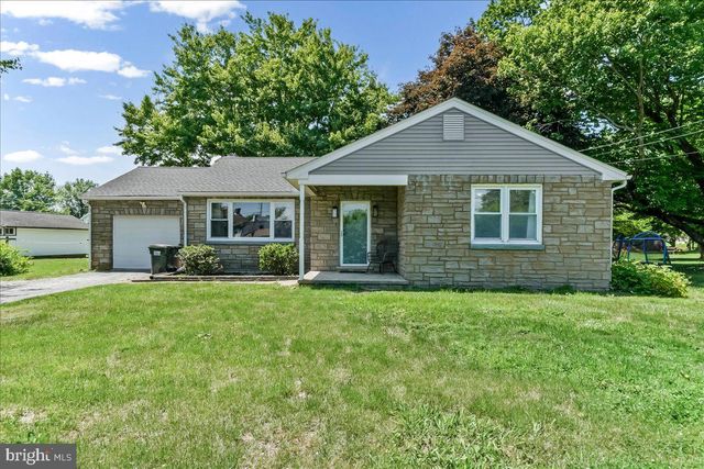 241 CHURCH ST, Cochranville, PA 19330