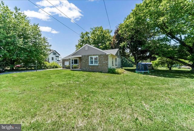 241 CHURCH ST, Cochranville, PA 19330