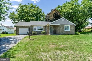241 CHURCH ST, Cochranville, PA 19330