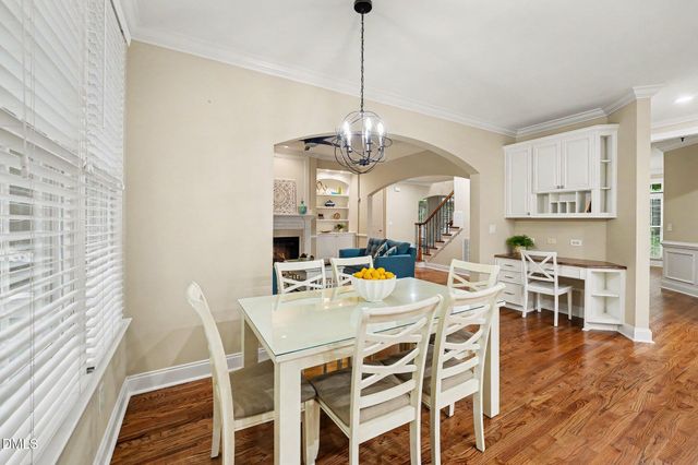 1905 Falls Farm Crsg Crossing, Raleigh, NC 27614