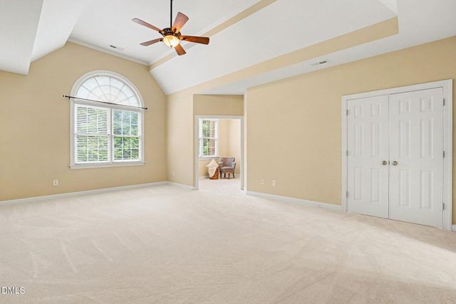 1905 Falls Farm Crsg Crossing, Raleigh, NC 27614
