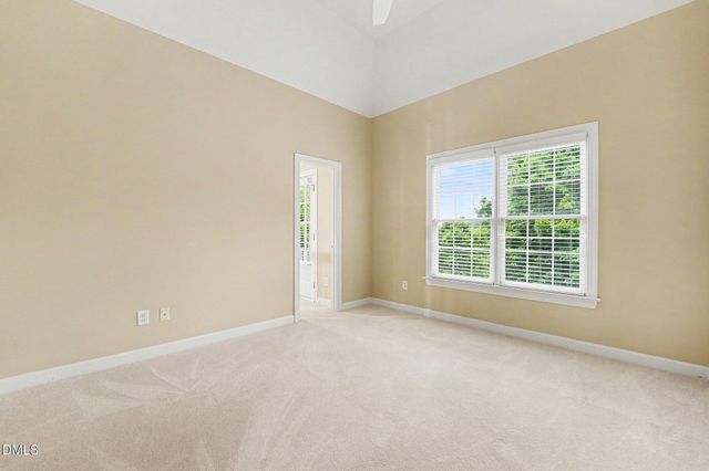 1905 Falls Farm Crsg Crossing, Raleigh, NC 27614
