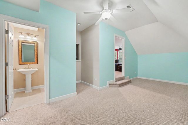1905 Falls Farm Crsg Crossing, Raleigh, NC 27614