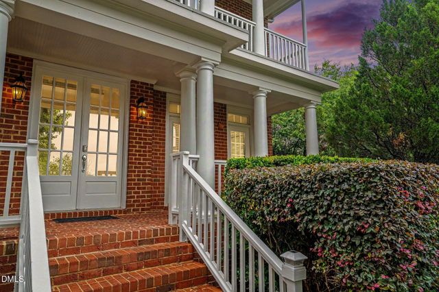 1905 Falls Farm Crsg Crossing, Raleigh, NC 27614