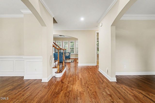 1905 Falls Farm Crsg Crossing, Raleigh, NC 27614