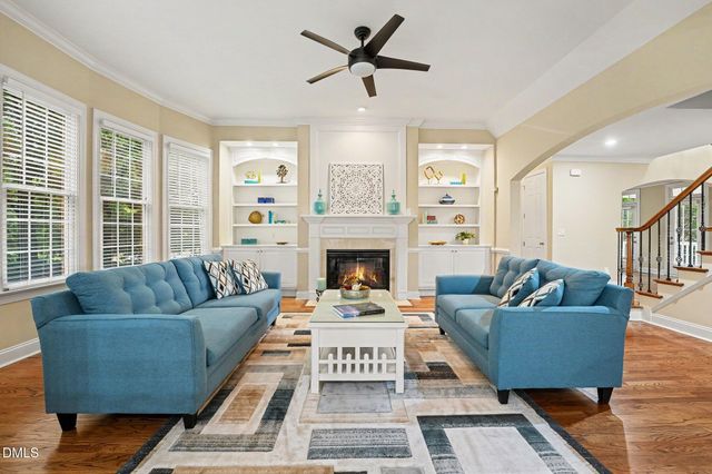 1905 Falls Farm Crsg Crossing, Raleigh, NC 27614