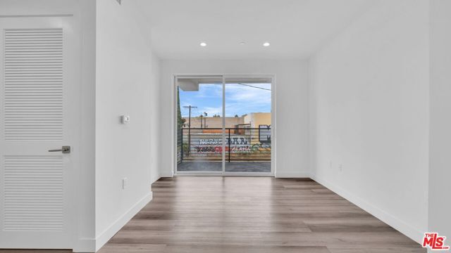 667 N Wilton Place 405, Los Angeles, CA 90004