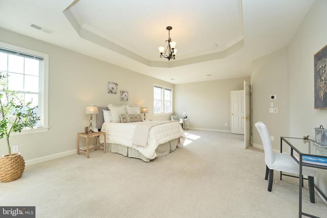 3504 FINISH LINE DR, Gainesville, VA 20155