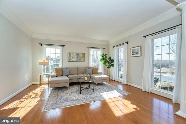 3504 FINISH LINE DR, Gainesville, VA 20155