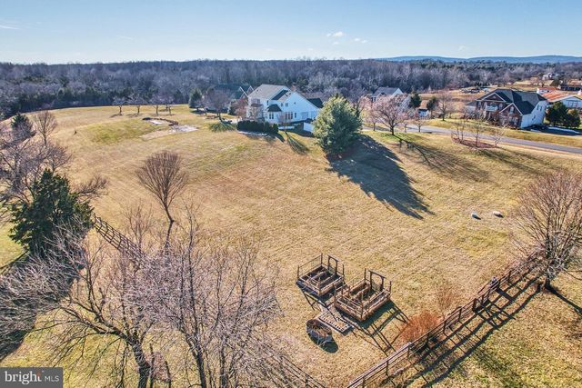 3504 FINISH LINE DR, Gainesville, VA 20155