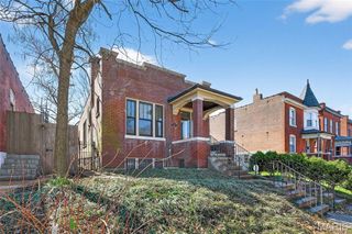3820 McDonald Avenue, St Louis, MO 63116