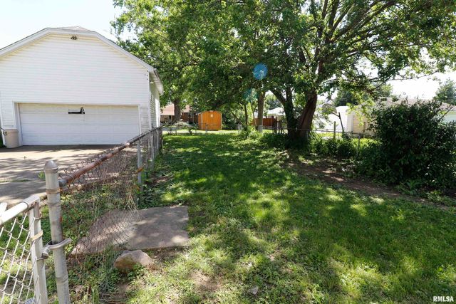 1918 W CLARKE Avenue, West Peoria, IL 61604