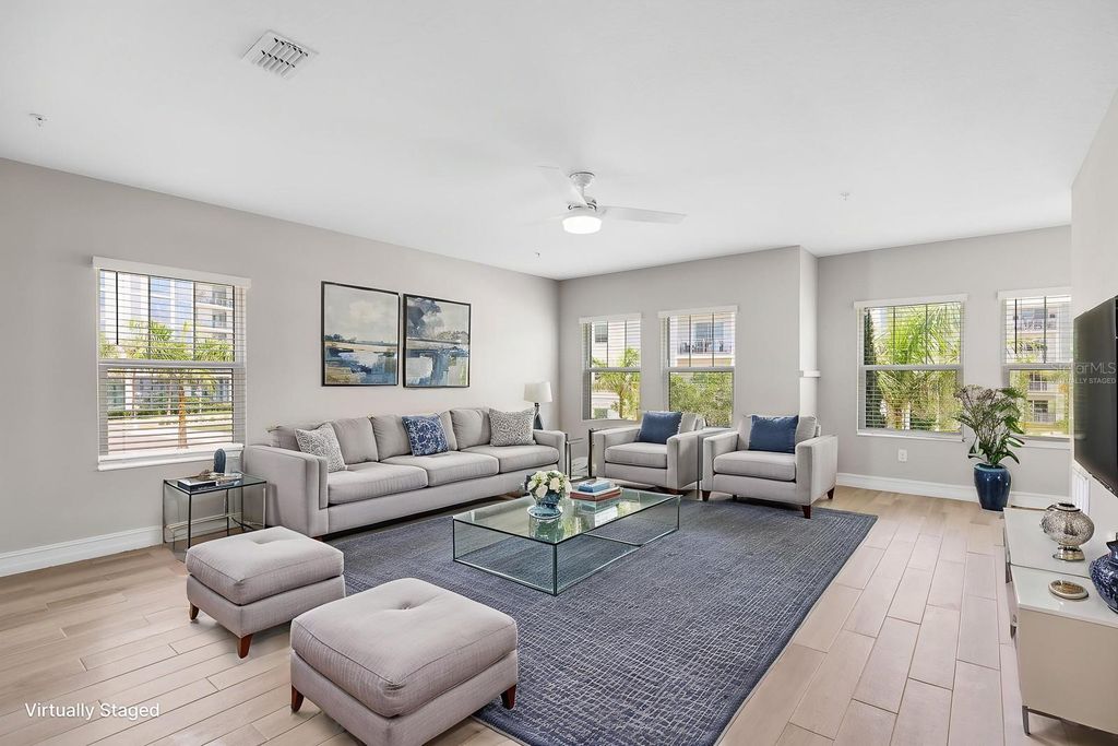 Image 14 of property listing at 5351 BRIDGE STREET 16, Tampa, FL 33611