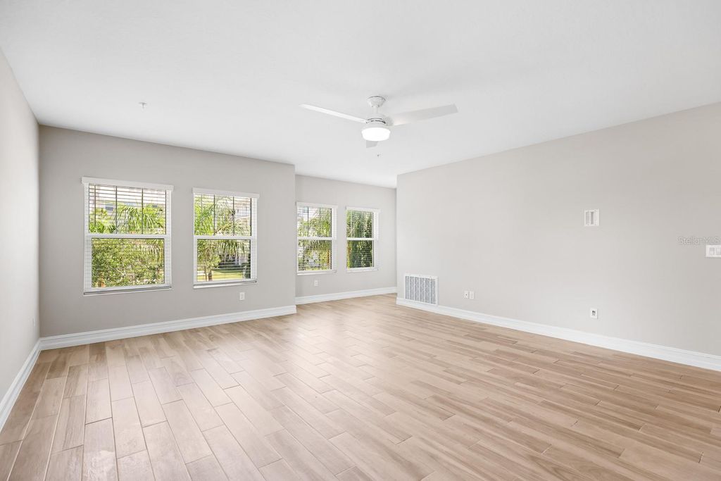 Image 16 of property listing at 5351 BRIDGE STREET 16, Tampa, FL 33611