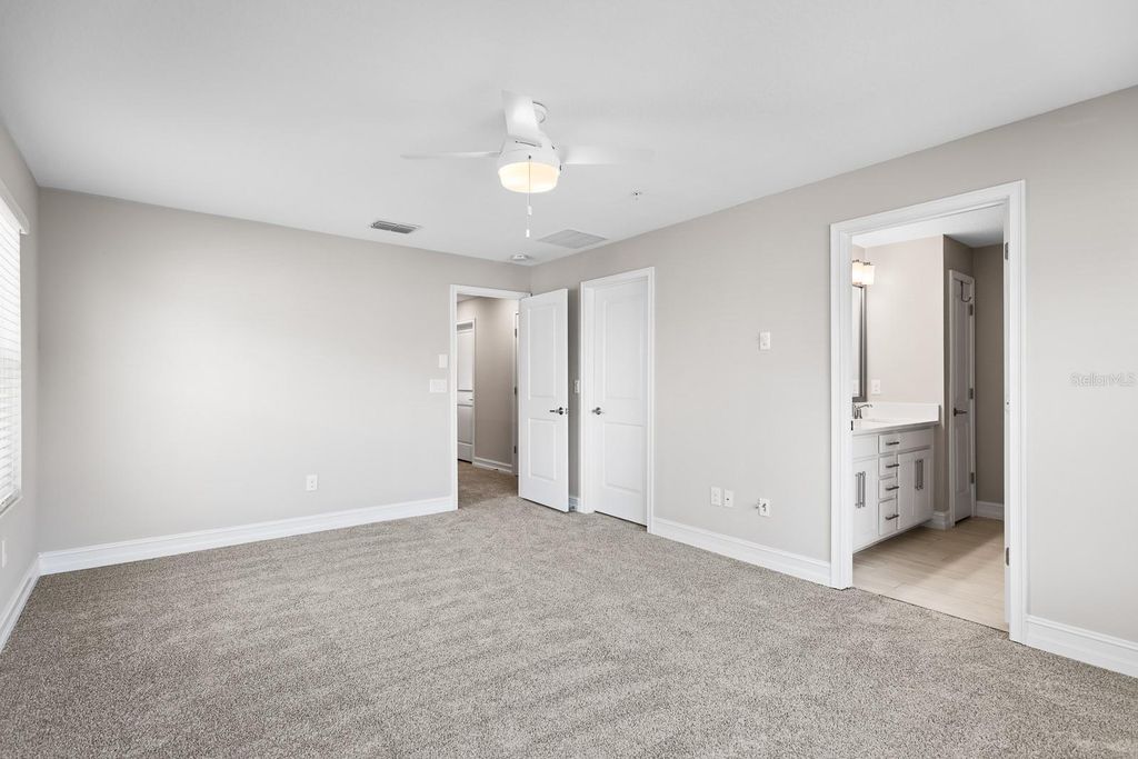 Image 21 of property listing at 5351 BRIDGE STREET 16, Tampa, FL 33611