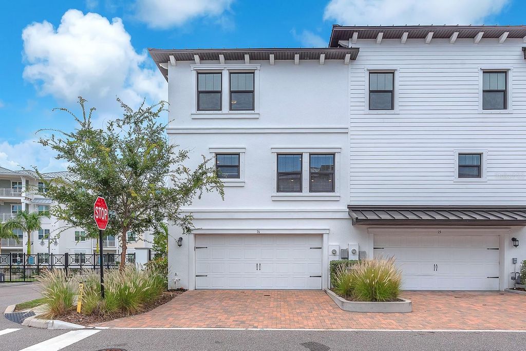 Image 36 of property listing at 5351 BRIDGE STREET 16, Tampa, FL 33611