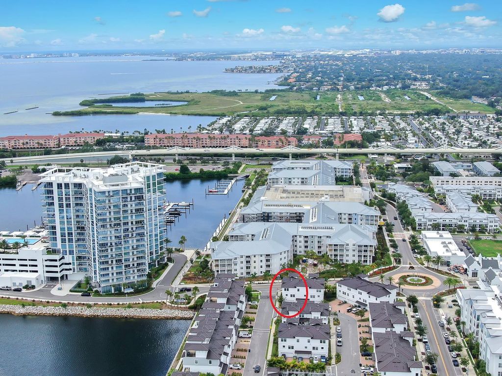 Image 42 of property listing at 5351 BRIDGE STREET 16, Tampa, FL 33611
