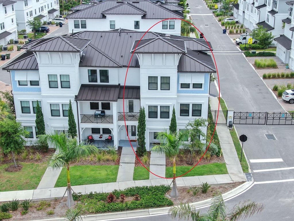 Image 6 of property listing at 5351 BRIDGE STREET 16, Tampa, FL 33611