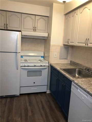 1249 Island Drive 104, Ann Arbor, MI 48105