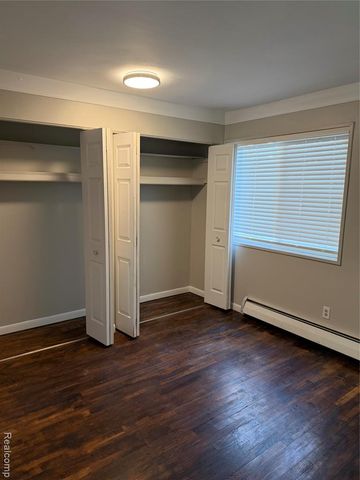 1249 Island Drive 104, Ann Arbor, MI 48105