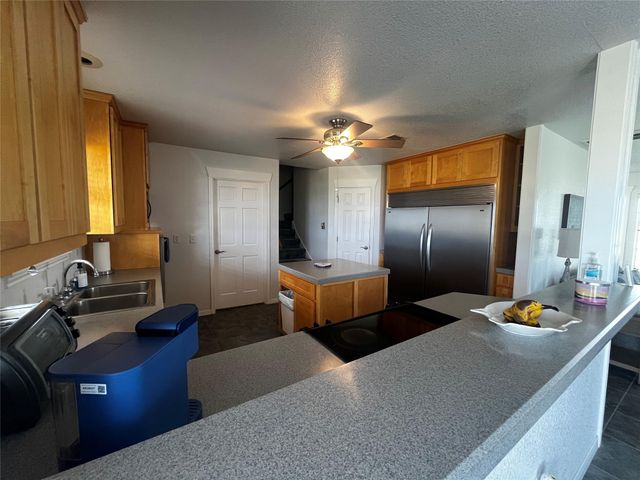 1100 Swiss Alp Hills Loop, Schulenburg, TX 78956