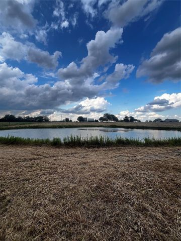 1100 Swiss Alp Hills Loop, Schulenburg, TX 78956