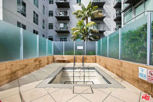 645 W 9th Street 529, Los Angeles, CA 90015