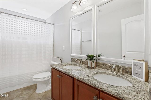 2524 Thorngrove Court, Fayetteville, NC 28303