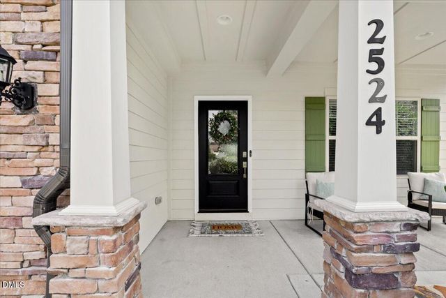 2524 Thorngrove Court, Fayetteville, NC 28303