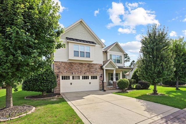 2524 Thorngrove Court, Fayetteville, NC 28303