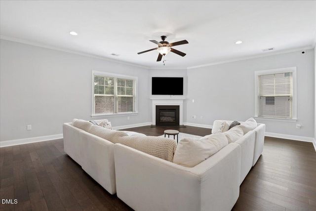 2524 Thorngrove Court, Fayetteville, NC 28303
