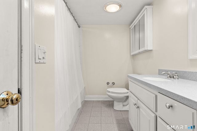 16 Trails End Road, Wilton, CT 06897