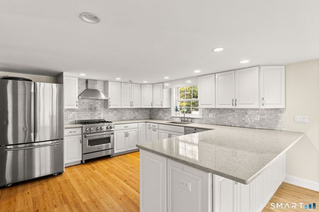 16 Trails End Road, Wilton, CT 06897