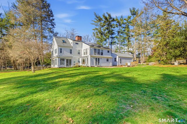 16 Trails End Road, Wilton, CT 06897