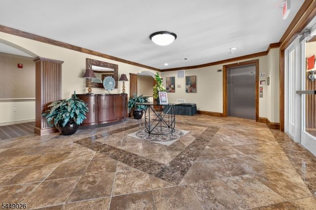 351 Victoria Drive, Bridgewater Twp., NJ 08807