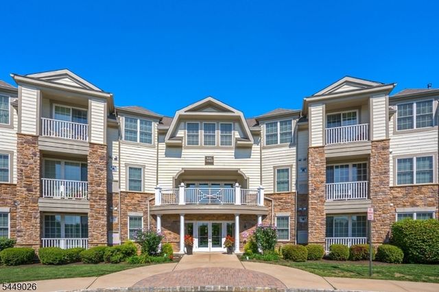 351 Victoria Drive, Bridgewater Twp., NJ 08807