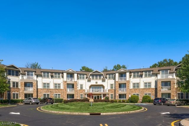 351 Victoria Drive, Bridgewater Twp., NJ 08807
