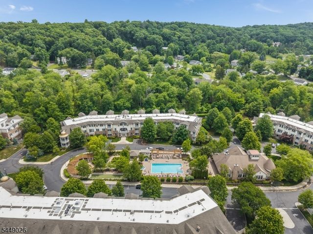 351 Victoria Drive, Bridgewater Twp., NJ 08807