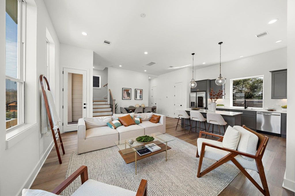 835 Elkhart Street D, Houston, TX 77091