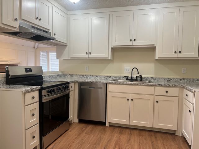 11822 Garden Terrace Drive, Dallas, TX 75243