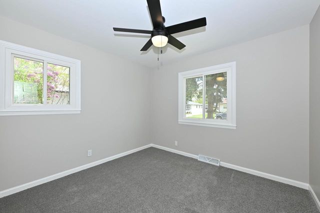 8604 20th AVENUE, Kenosha, WI 53143