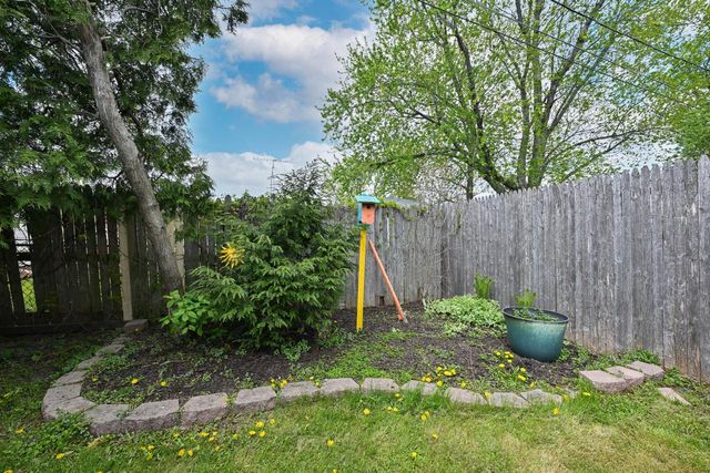 8604 20th AVENUE, Kenosha, WI 53143