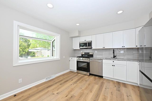 8604 20th AVENUE, Kenosha, WI 53143