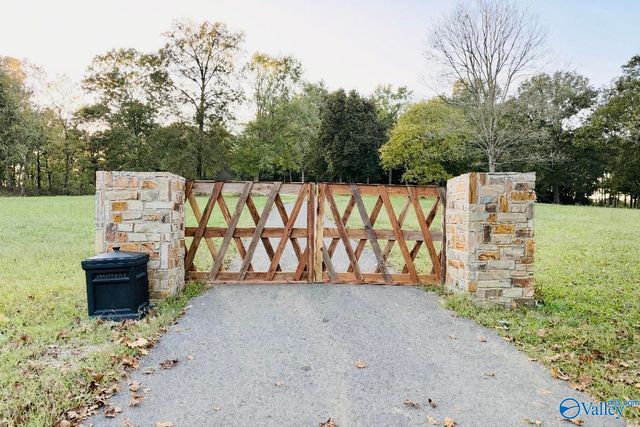 6990 Warrenton Road, Guntersville, AL 35976