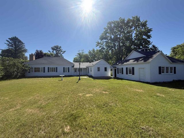 414 FOSTER ROAD, Redgranite, WI 54970